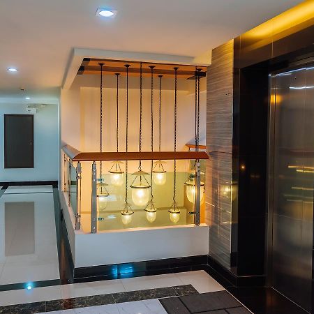 Siri Residence Bangkok Buitenkant foto